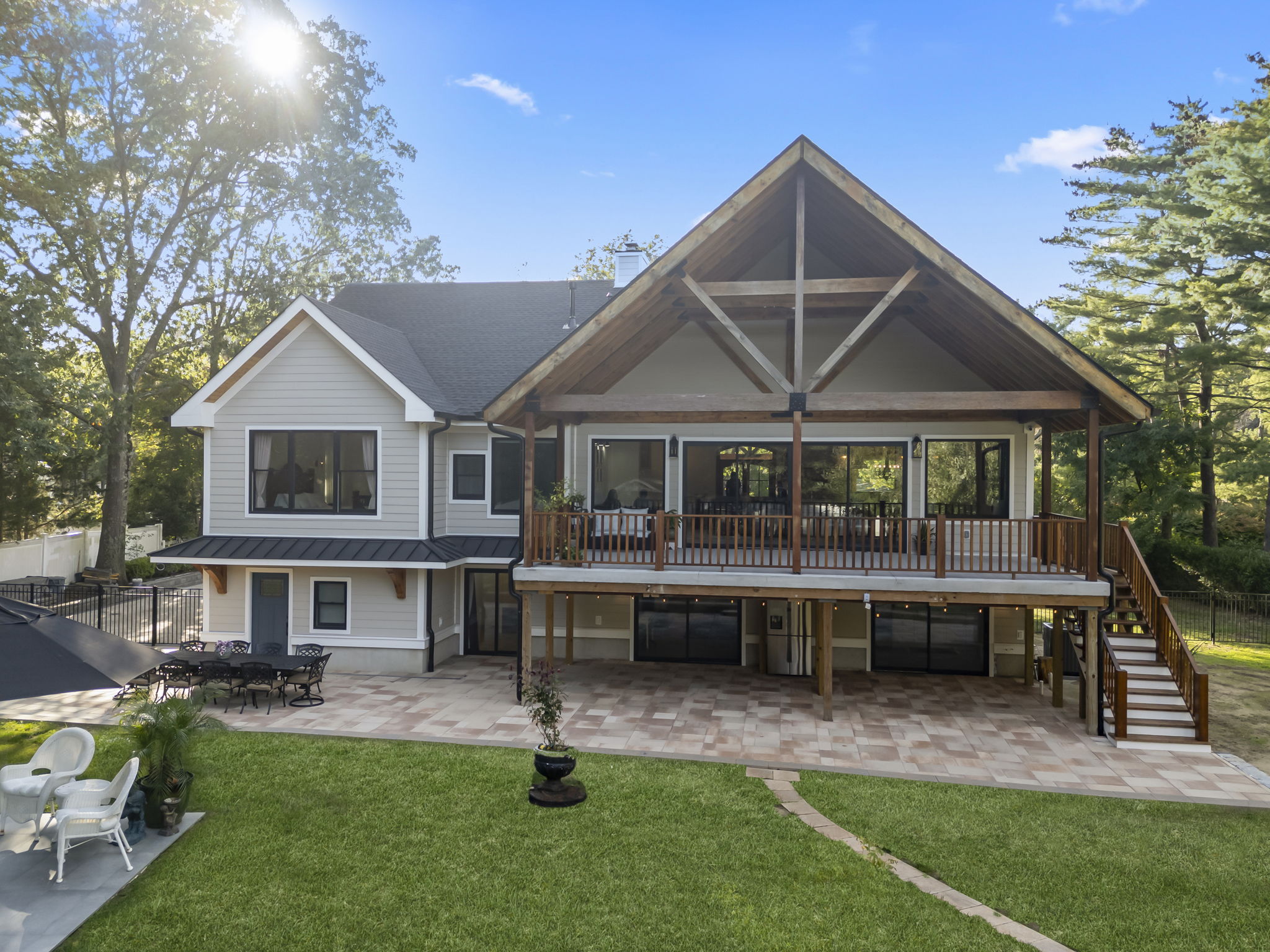 Outdoor living deck construction NJ